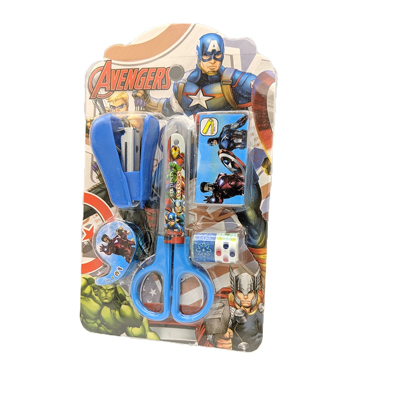 Jeux scolaire fantaisie GOLDEN Mini fournitures de bureau enfant inclus 2 Mini rouleaux de scotch déco avec dévidoir Ciseau scolaire Pro Mini agrafeuse avec boite d'agrafes No.33